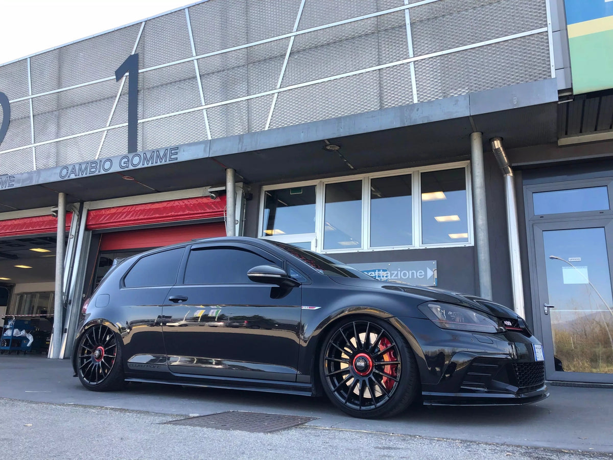 OZ Superturismo Evoluzione 19x8.5" 5x112 ET38, Noir Brillant OZ RACING - KARIBPARTS