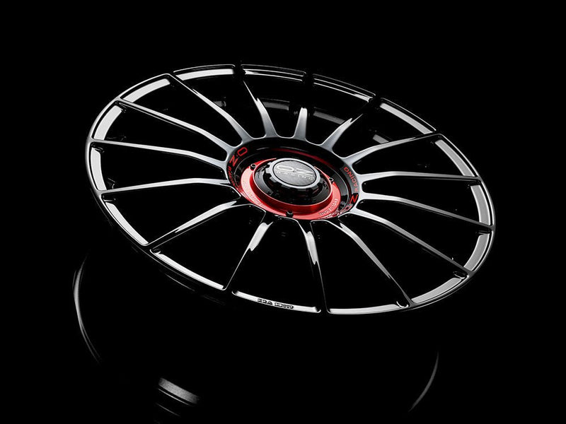 OZ Superturismo Evoluzione 19x8.5" 5x112 ET38, Noir Brillant OZ RACING - KARIBPARTS